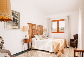 8 chambres, fer et planche à repasser, Wi-Fi gratuit, draps fournis