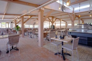 Imagen sin descripción, 3 de 23, botón