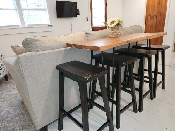 Dining - Acadia Lobsterman's Coastal Bungalow (Lamoine)