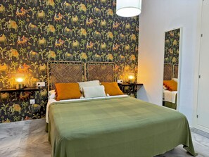 1 habitación, tabla de planchar con plancha, wifi gratis y ropa de cama 