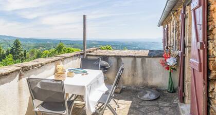 Maison de vacances 'La Magnannerie' avec vue sur les montagnes, piscine partagée et climatisation