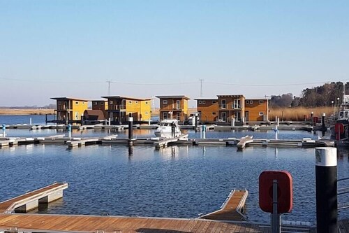 Hausboot in Kröslin am Bodden