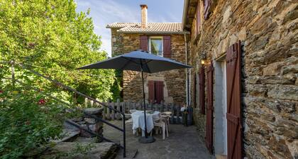Maison de vacances 'Le Sam-plaßt' avec vue sur les montagnes, piscine partagée et climatisation