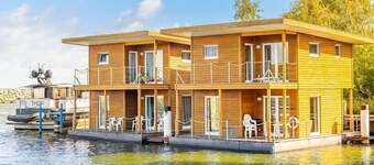 Hausboot in Barth am Barther Bodden