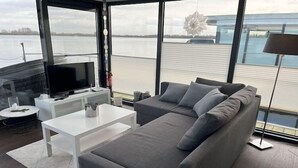Smart TV, DVD player - Hausboot am Xantener Nordsee (Xanten)