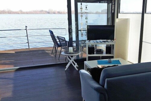 Hausboot am Xantener Nordsee