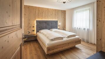 2 多间卧室、熨斗/熨衣板、免费 WiFi、床单