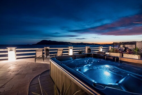 Villa d’Exception – Les Pieds dans l’Eau à Saint-Mandrier-sur-Mer