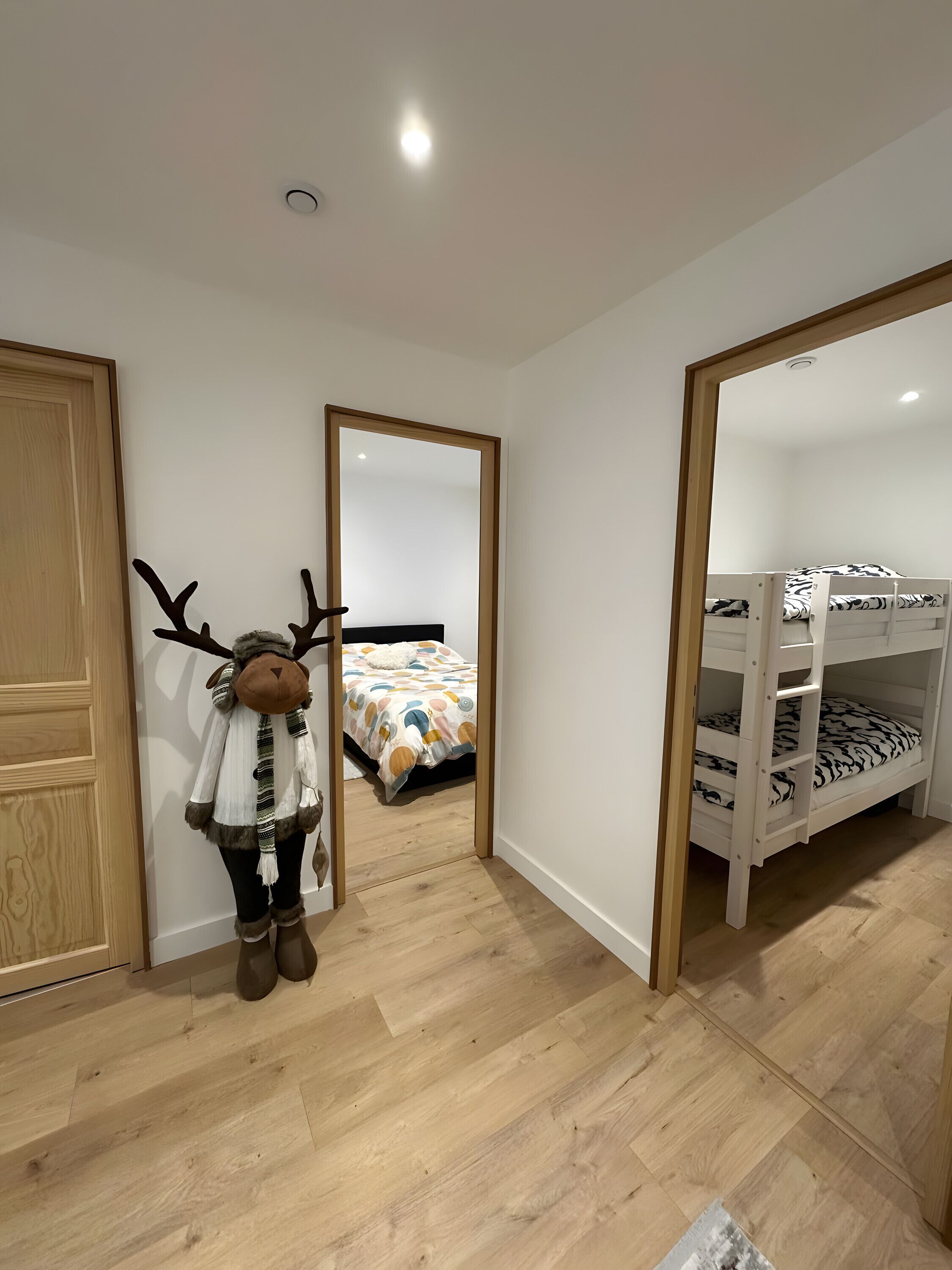 3 habitaciones, tabla de planchar con plancha y wifi gratis 