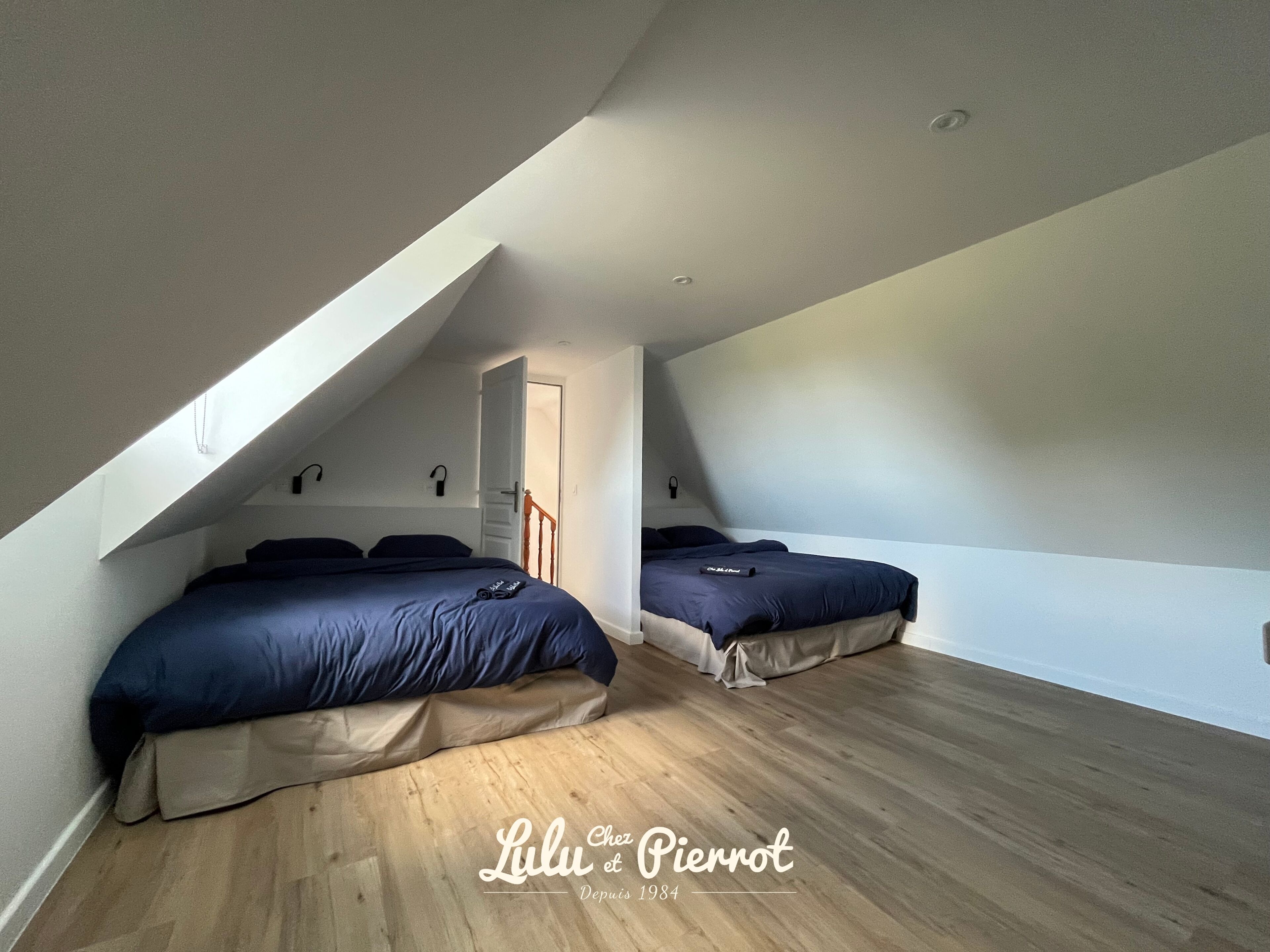 5 bedrooms, iron/ironing board, free WiFi, bed sheets