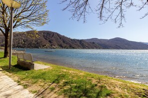 Beach - Skyline on the Lake Caslano (Caslano)