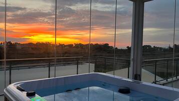 Bain à remous intérieur