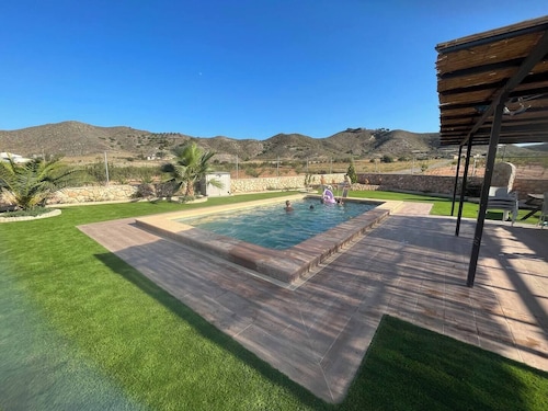 La Casona de Piedra: Country House with Private Pool and Views, Close to Beaches