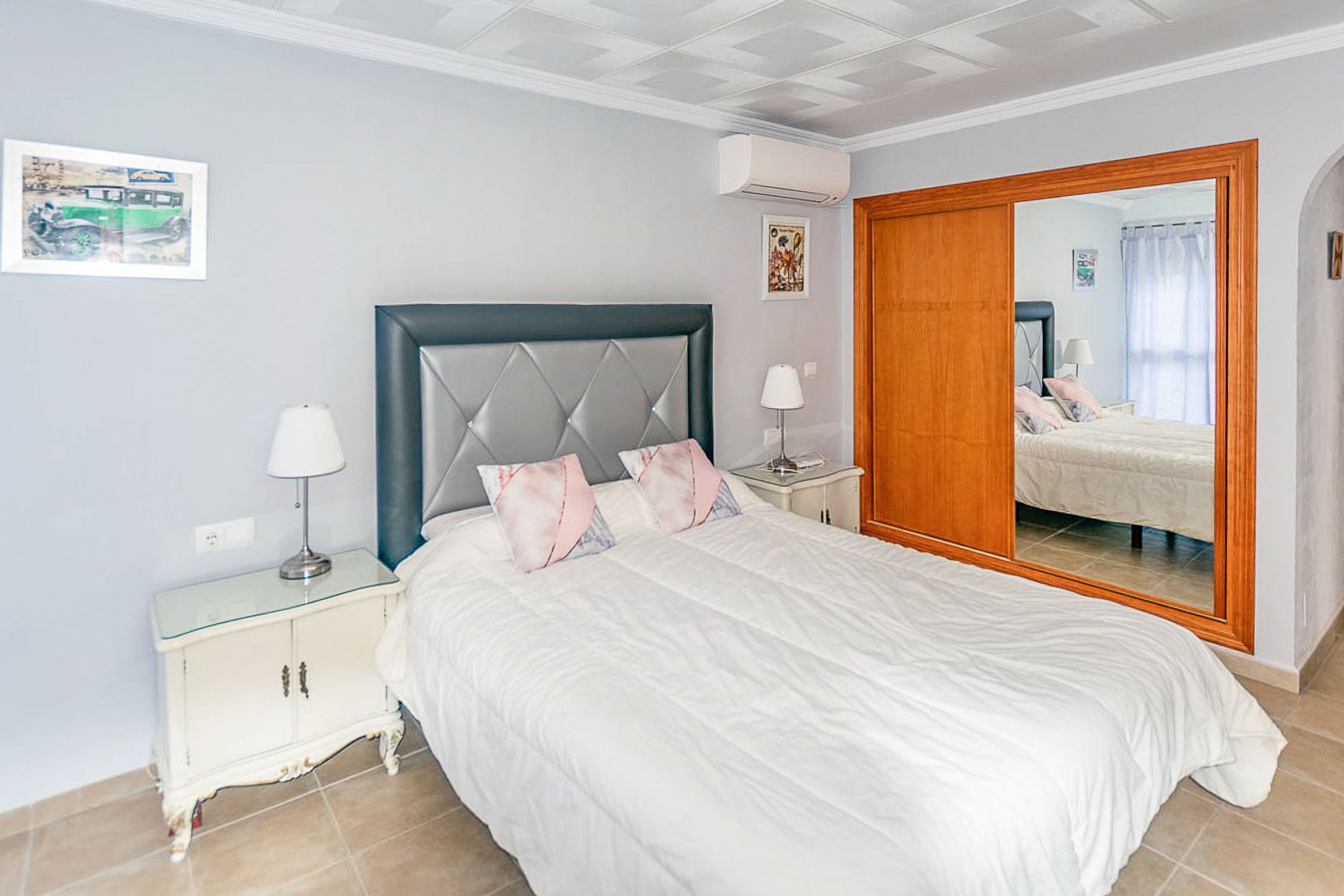 3 chambres, fer et planche à repasser, lit parapluie, Wi-Fi gratuit