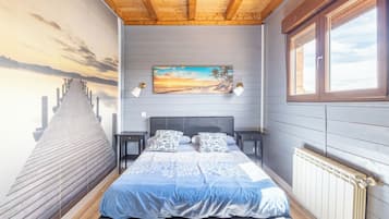 4 slaapkamers, een strijkplank/strijkijzer, gratis wifi, beddengoed