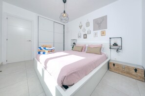 Strykejern/-brett, wi-fi (inkludert) og sengetøy