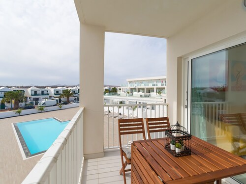 Senator Relaxing Escape-pool view