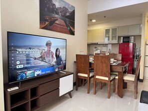 Interior - 1BR Condo w/ Great View Near Venice Canal & BGC  (Taguig)
