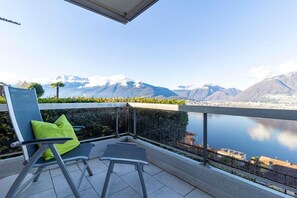 Property grounds - Lakeside Pool Paradise (Gambarogno)