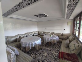 Family Apartment, Balcony, Mountain View | Living area