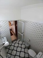 Triple Room | Bathroom