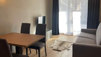 TV, heated floors