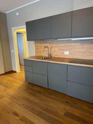 Luxe appartement | Woonruimte | Televisie en vloerwarming