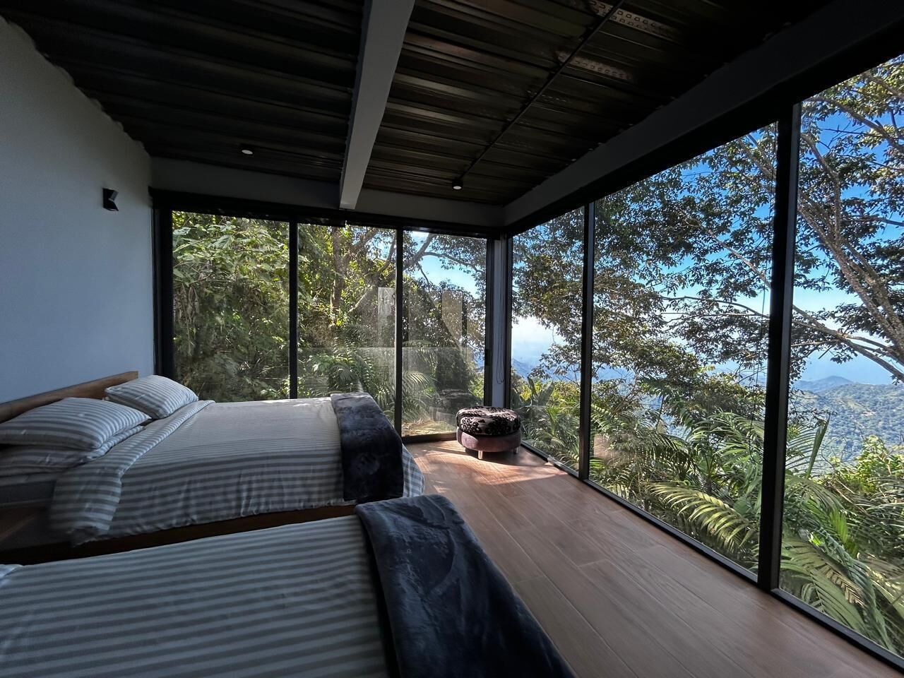 3 chambres, Wi-Fi gratuit, draps fournis