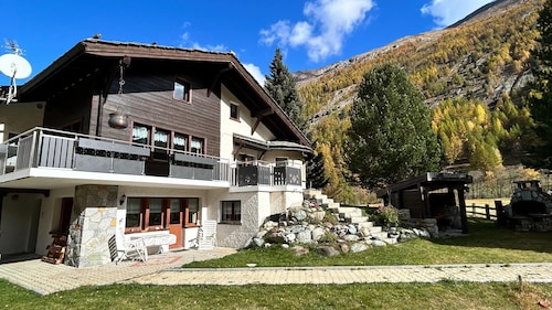 Chalet in Saas Fee Near Ski Slopes