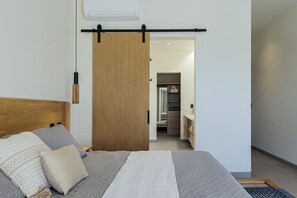 Travel crib, WiFi