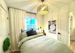 1 bedroom, WiFi, bed sheets
