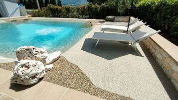 Piscina all'aperto