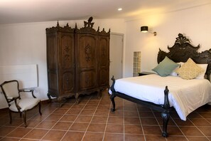 6 sovrum, strykjärn/strykbräda, gratis wi-fi och sängkläder