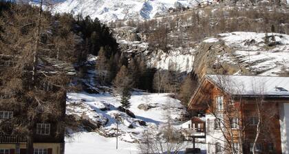 Bedroom Retreat in Saas Valley