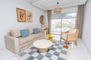 50-inch Smart TV with satellite channels -  Noreba Hospitality (Tangier)