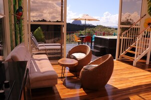 Minibar, in-room safe, laptop workspace, free WiFi