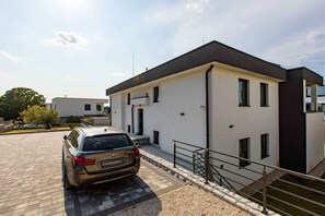 Exterior - Holiday apartment with whirlpool and air conditioning (Malinska)