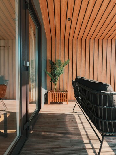 New Luxury Lodge with Meadow View - near National Park Drents-Friese Wold!