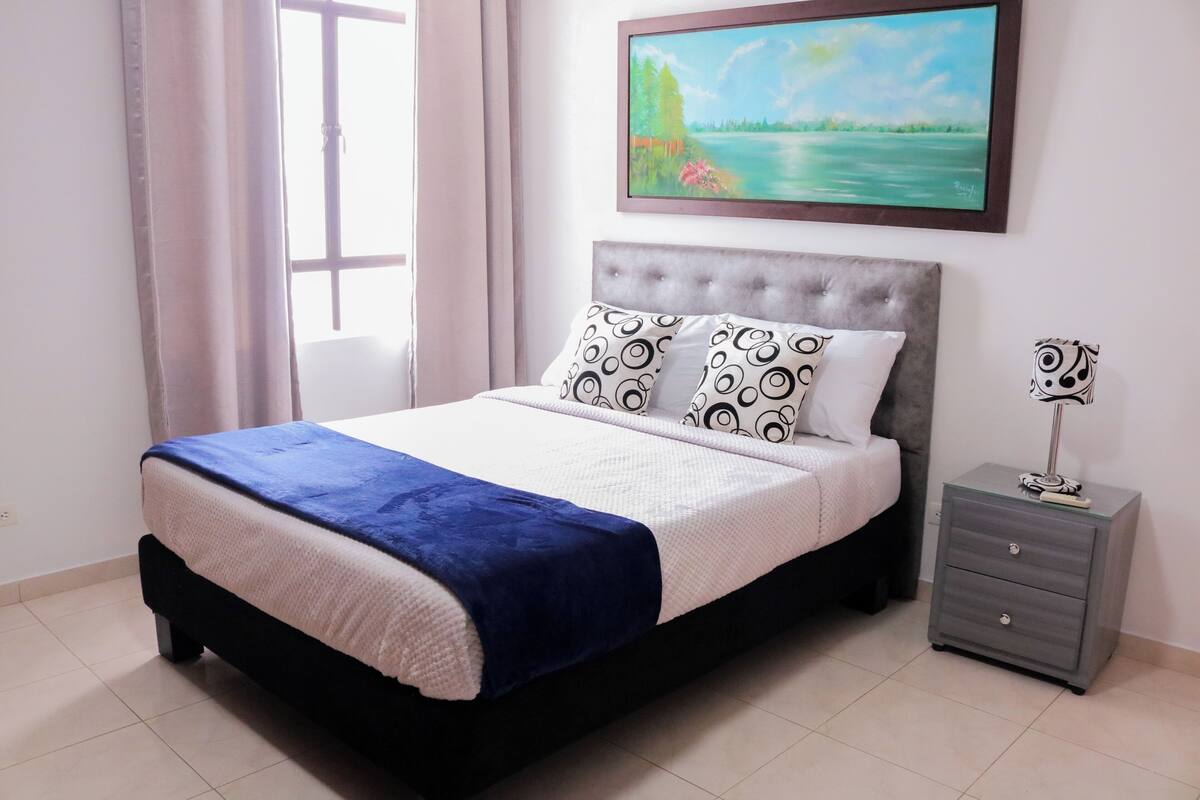 Comfort Double Room, Private Bathroom, City View | Blackout drapes, bed sheets