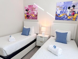 4 habitaciones, tabla de planchar con plancha, wifi y ropa de cama 