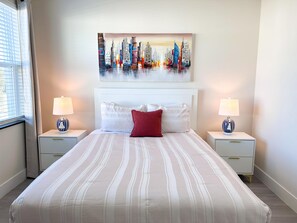 4 bedrooms, iron/ironing board, WiFi, bed sheets