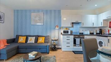 Apartment | Living area | TV