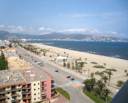 Fisherman's House Empuriabrava by Beach & Marina