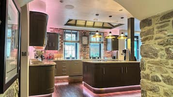 Appartamento | Cucina privata | Frigorifero, microonde, forno, piano cottura