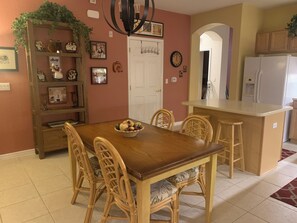 Dining - 1900 month (Fort Myers)