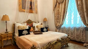 Deluxe Double Room | Memory foam beds, minibar, in-room safe, desk