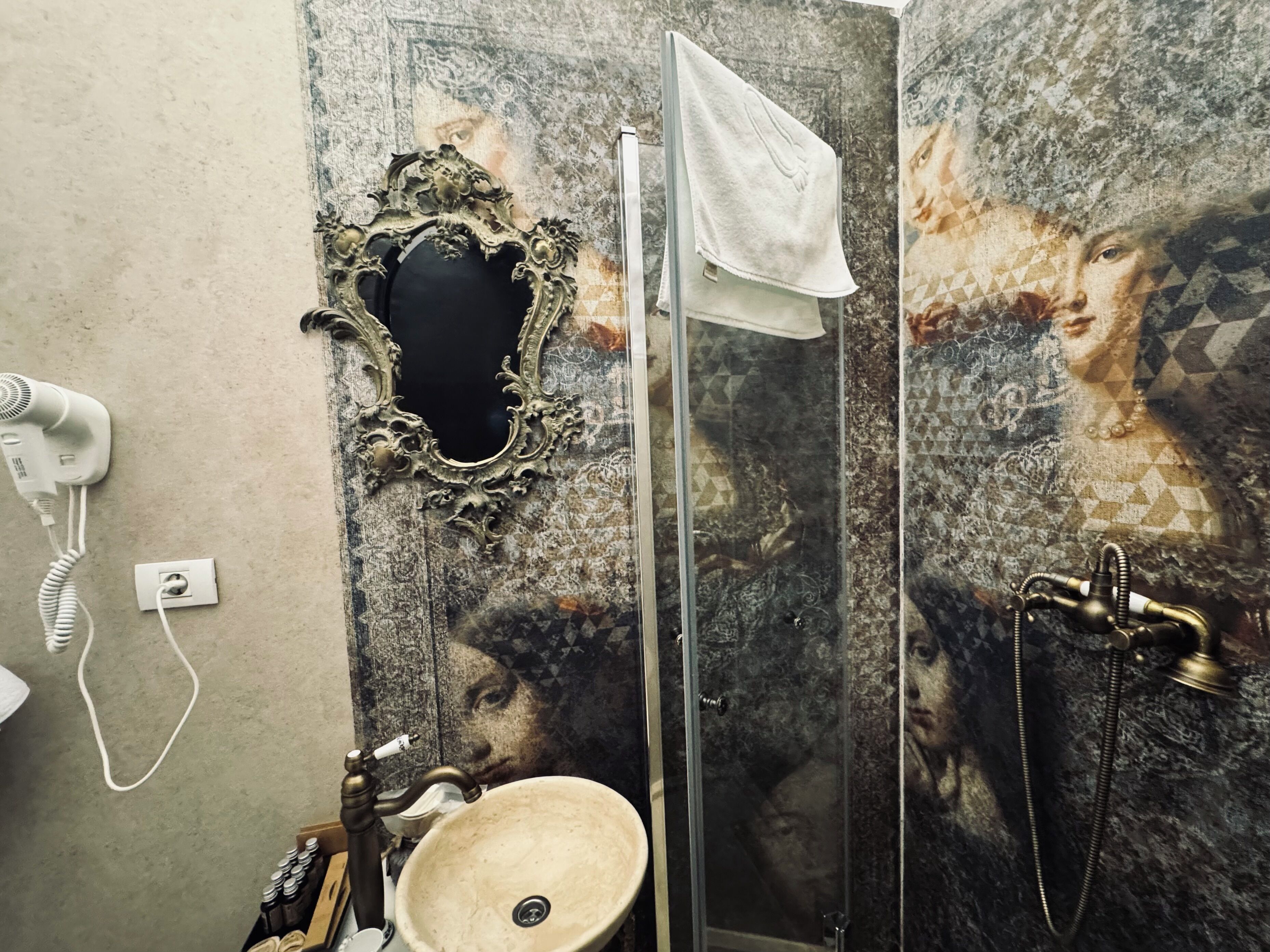 Foto - Conacul Coroanei Luxury Boutique Hotel