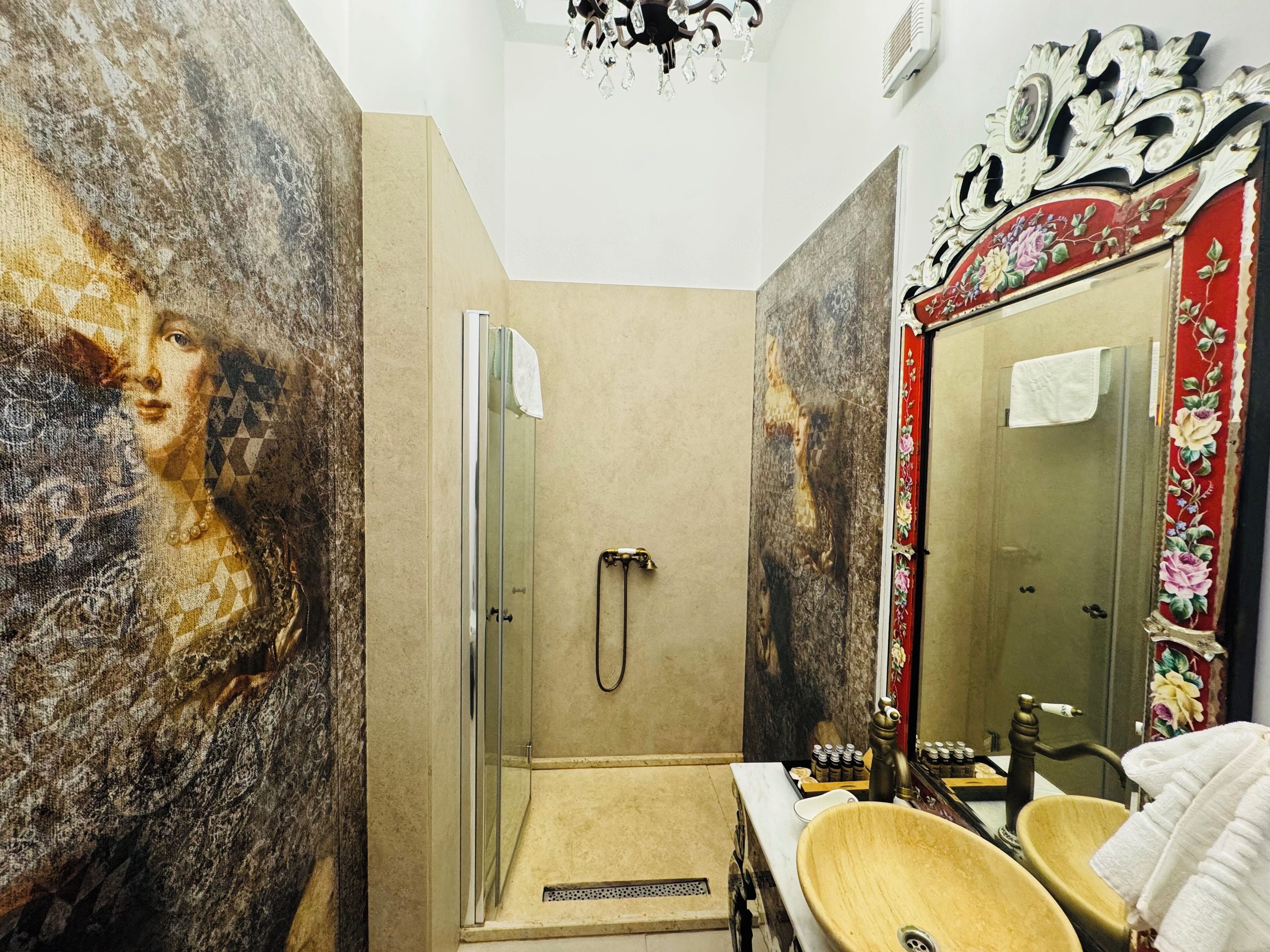 Foto - Conacul Coroanei Luxury Boutique Hotel