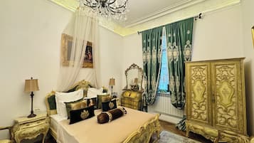 Deluxe Double Room | Memory foam beds, minibar, in-room safe, laptop workspace