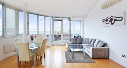 Marvelous 2-bedroom apartment with balcony in the heart of Nottingham